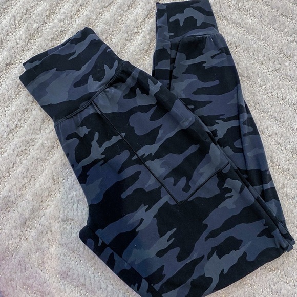 Athleta Womens’ Salutation Camo Jogger Size XXS - Picture 5 of 6